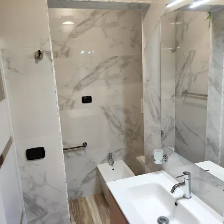 Aurora Floreale Apartment